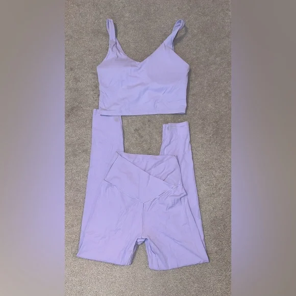 Lavender Aerie workout set - Picture 1 of 2
